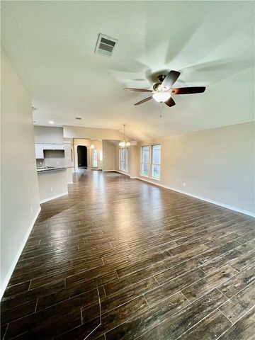 2417 Windblown Dr, Corpus Christi, TX 78414