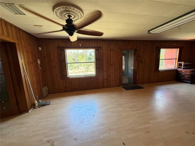 9602 N TAYLOR ROAD, Seffner, FL 33584