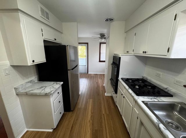 725 BRUMMEL Street 2, Evanston, IL 60202