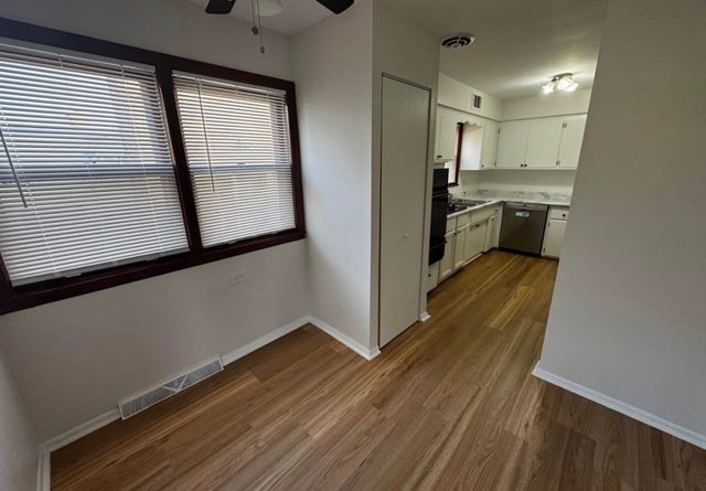 725 BRUMMEL Street 2, Evanston, IL 60202