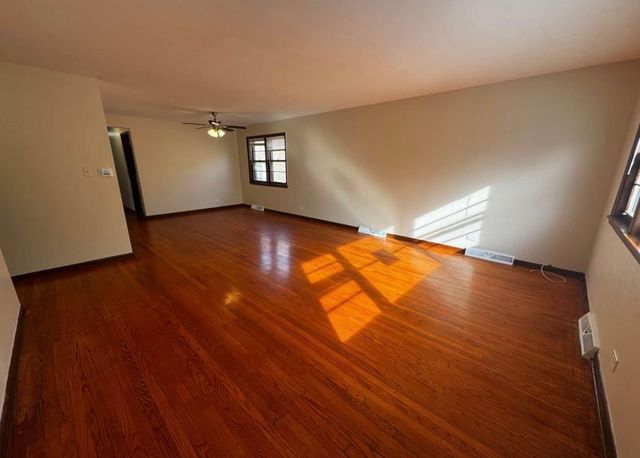 725 BRUMMEL Street 2, Evanston, IL 60202