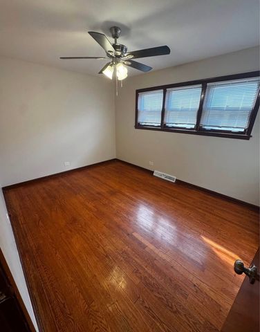 725 BRUMMEL Street 2, Evanston, IL 60202