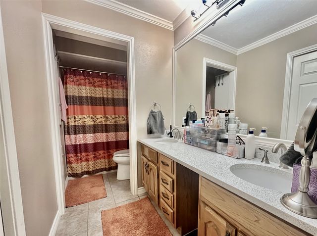 15542 Earlport Circle, Dallas, TX 75248