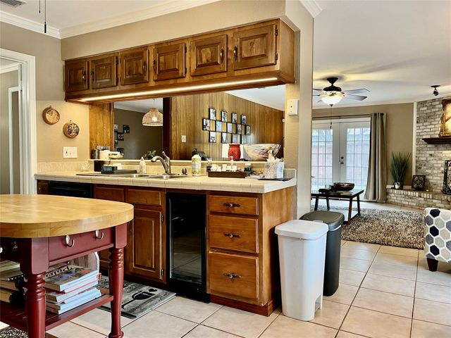 15542 Earlport Circle, Dallas, TX 75248