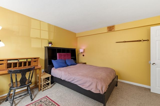 8 Colonial Village Drive 3, Arlington, MA 02474