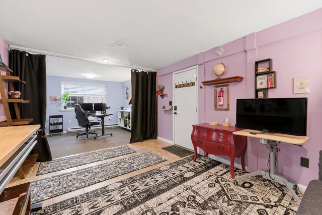 8 Colonial Village Drive 3, Arlington, MA 02474