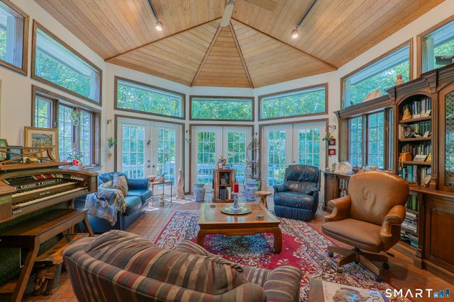 82 Taunton Hill Road, Newtown, CT 06470