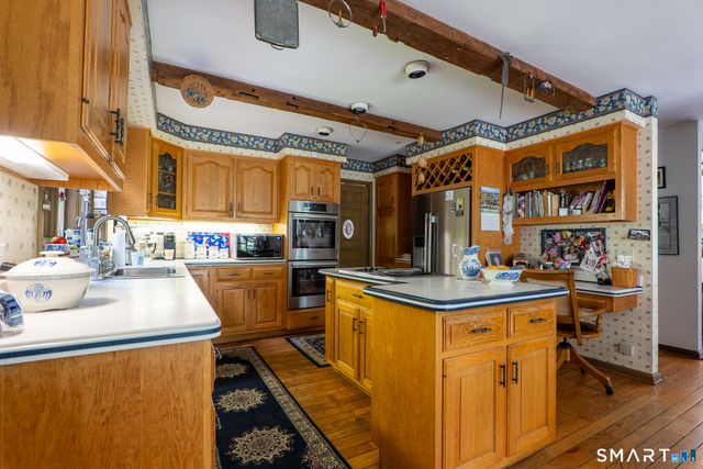 82 Taunton Hill Road, Newtown, CT 06470