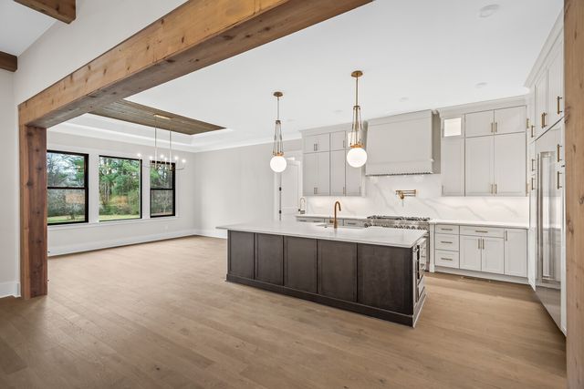 1310 Lipscomb Dr, Brentwood, TN 37027