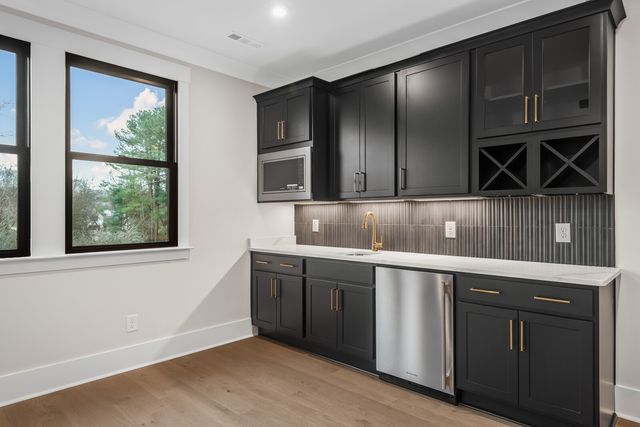 1310 Lipscomb Dr, Brentwood, TN 37027