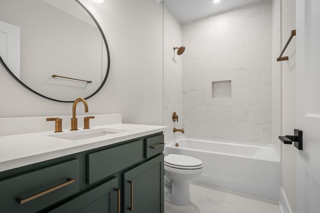 1310 Lipscomb Dr, Brentwood, TN 37027