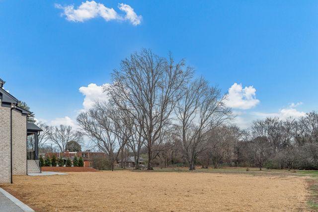 1310 Lipscomb Dr, Brentwood, TN 37027