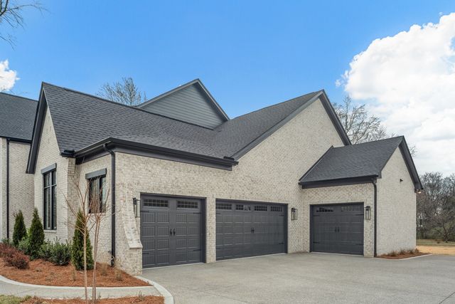 1310 Lipscomb Dr, Brentwood, TN 37027