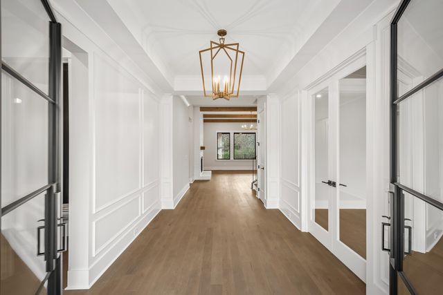 1310 Lipscomb Dr, Brentwood, TN 37027