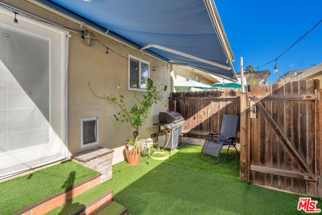 11138 Aqua Vista Street 3, Studio City, CA 91602