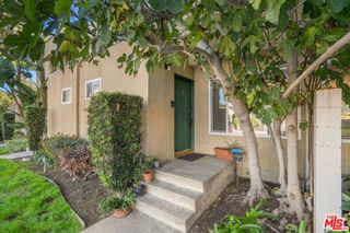 11138 Aqua Vista Street 3, Studio City, CA 91602