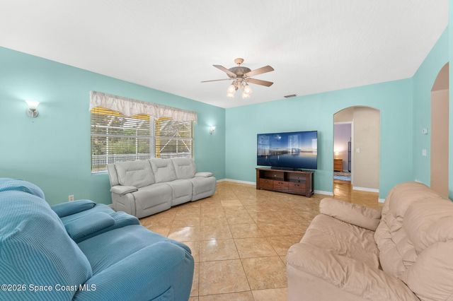 4194 Fenrose Circle, Melbourne, FL 32940