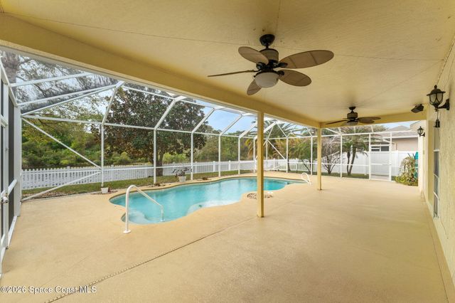 4194 Fenrose Circle, Melbourne, FL 32940