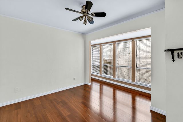 26 Oakbrook Drive, Lewisville, TX 75057