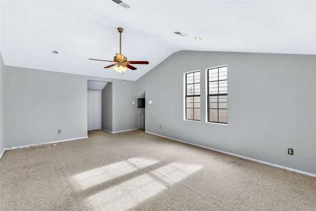 26 Oakbrook Drive, Lewisville, TX 75057