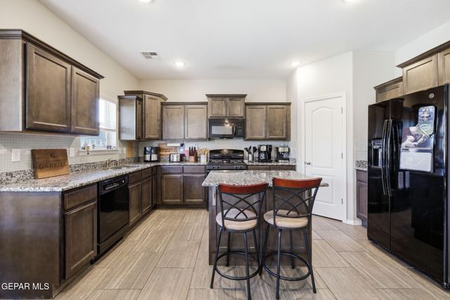 14861 OLDENBERG Court, El Paso, TX 79938