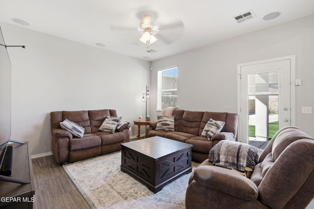 14861 OLDENBERG Court, El Paso, TX 79938