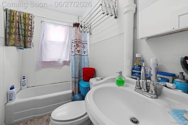 3899 Trowbridge Street, Hamtramck, MI 48212