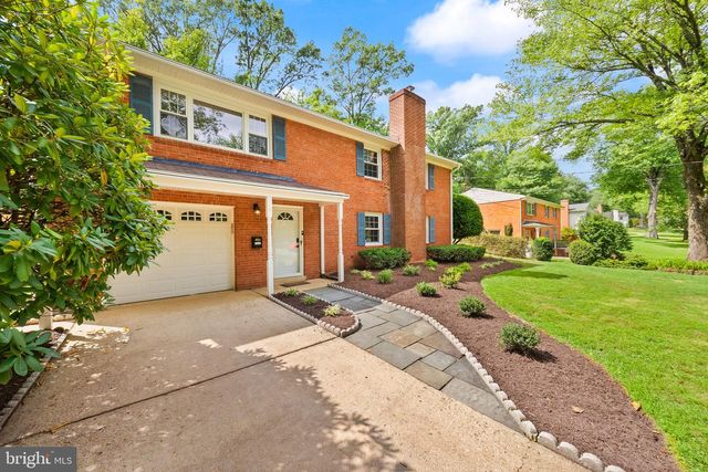 4426 ROCKCREST DR, Fairfax, VA 22032
