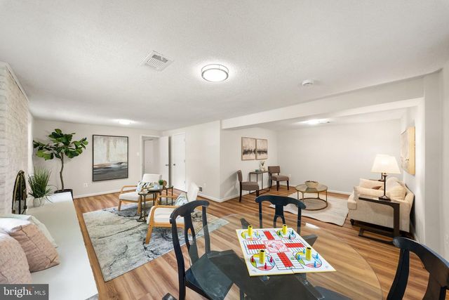 4426 ROCKCREST DR, Fairfax, VA 22032
