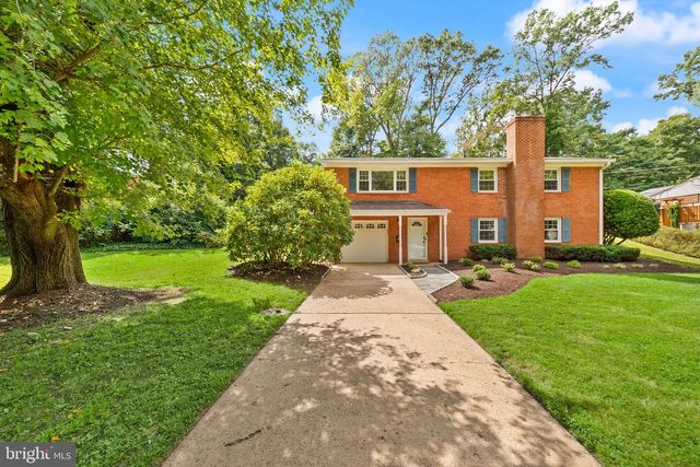 4426 ROCKCREST DR, Fairfax, VA 22032