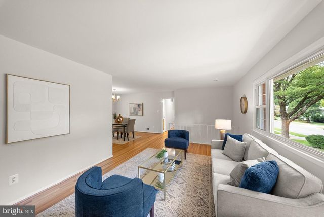 4426 ROCKCREST DR, Fairfax, VA 22032