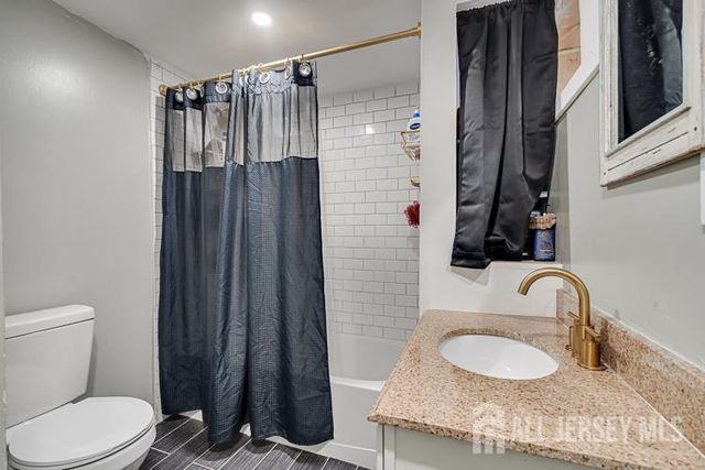 86 James Street, South River, NJ 08882