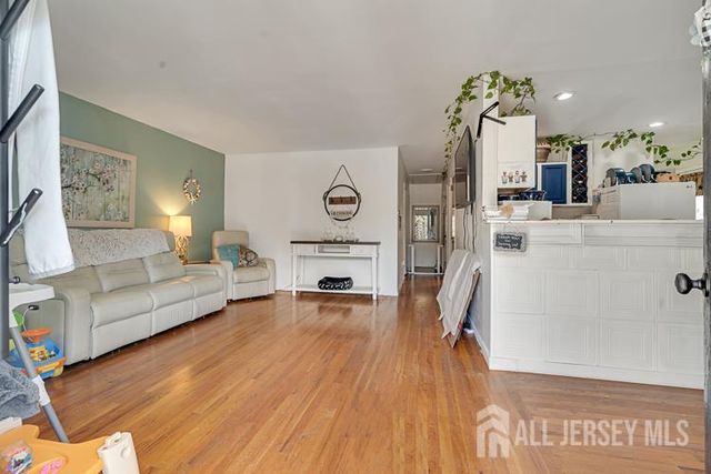 86 James Street, South River, NJ 08882