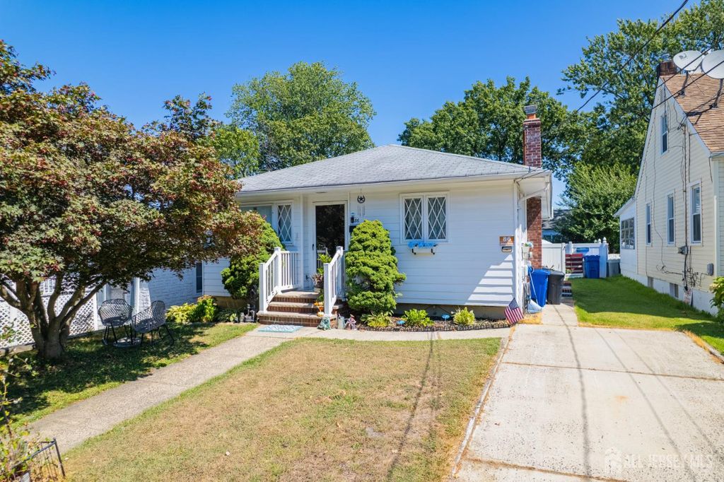 86 James Street, South River, NJ 08882