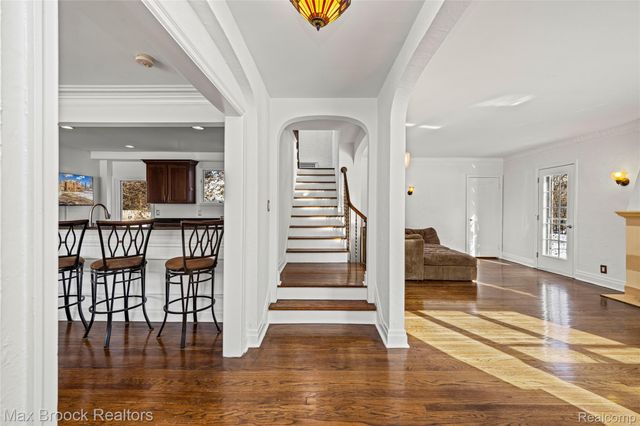 75 Hillsdale Road, Bloomfield Hills, MI 48302