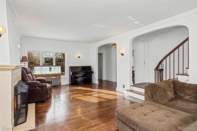 75 Hillsdale Road, Bloomfield Hills, MI 48302