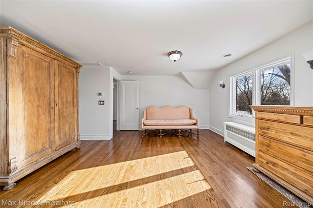 75 Hillsdale Road, Bloomfield Hills, MI 48302