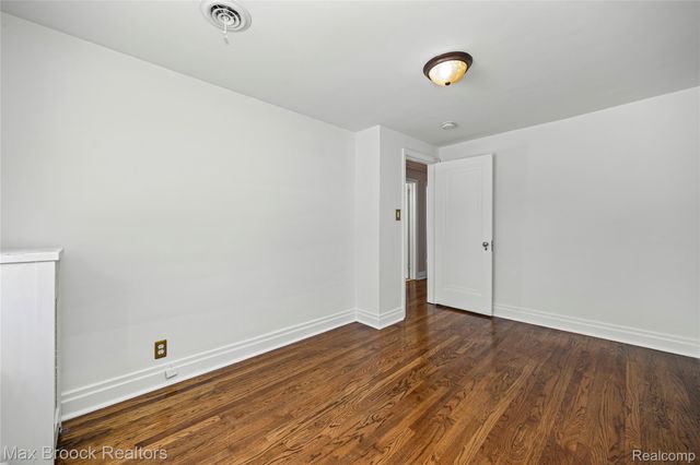 75 Hillsdale Road, Bloomfield Hills, MI 48302