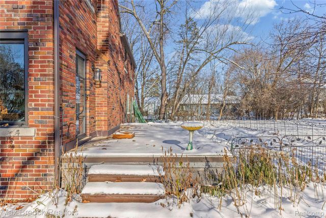 75 Hillsdale Road, Bloomfield Hills, MI 48302