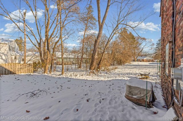 75 Hillsdale Road, Bloomfield Hills, MI 48302