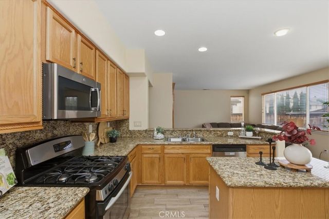 39264 Memory, Murrieta, CA 92563