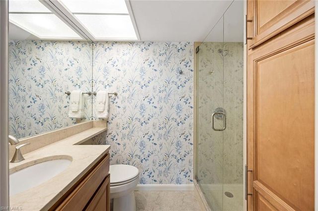 45 High Point CIR S 303, Naples, FL 34103