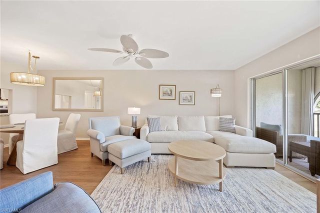 45 High Point CIR S 303, Naples, FL 34103