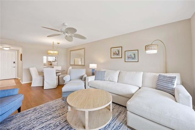 45 High Point CIR S 303, Naples, FL 34103