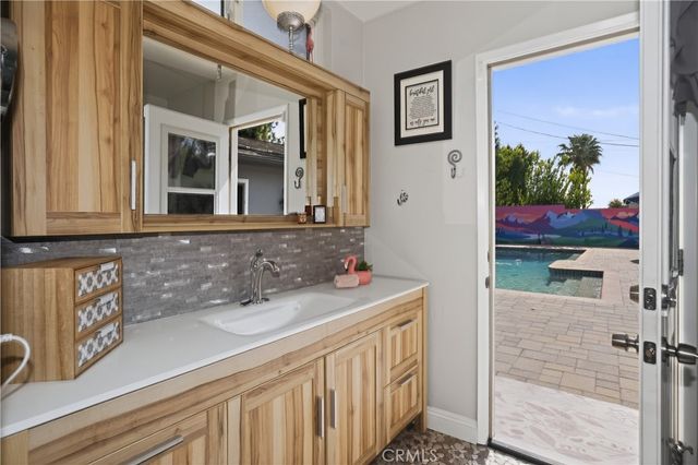 8140 Melba, West Hills, CA 91304