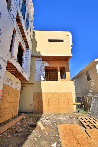 1316 Robin Street A, Houston, TX 77019