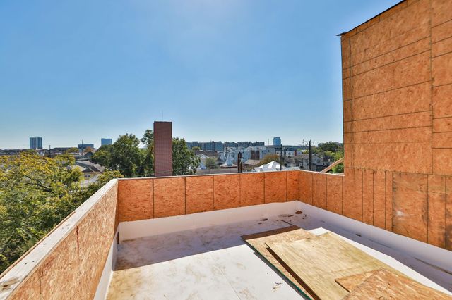 1316 Robin Street A, Houston, TX 77019