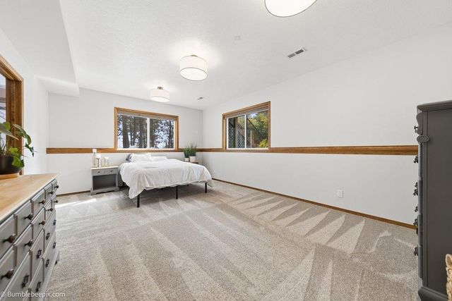 14016 S Short Rd, Cheney, WA 99004