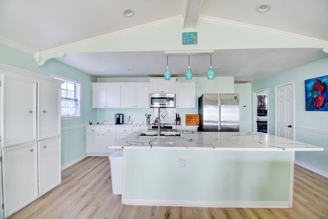 1034 Blue Water Highway, Surfside Beach, TX 77541