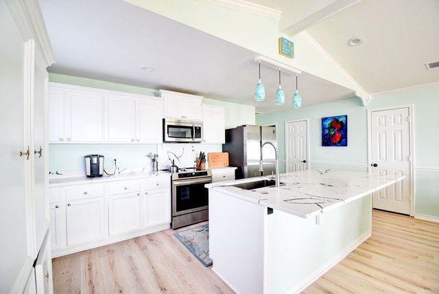 1034 Blue Water Highway, Surfside Beach, TX 77541